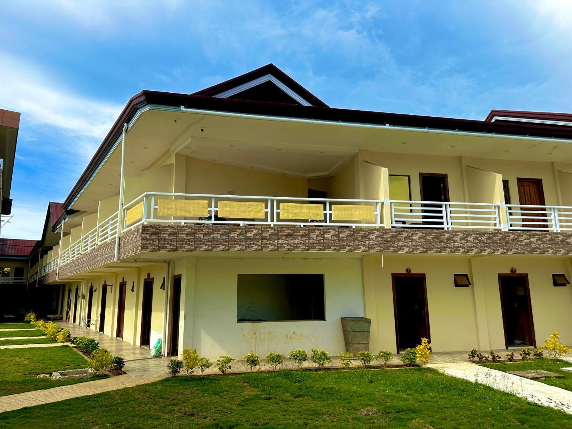 On Board Lifestyle Panglao Resort 외부 사진