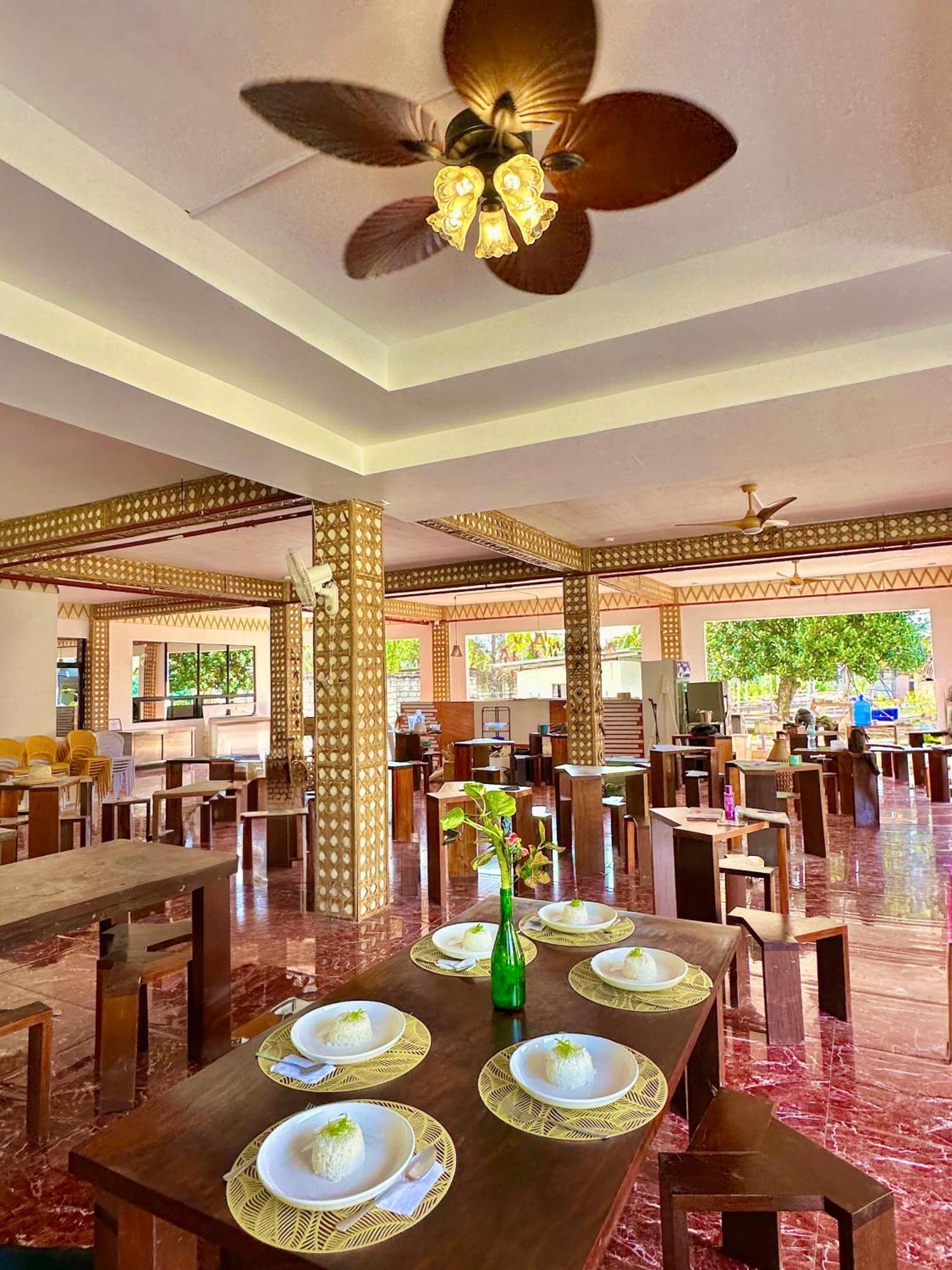 On Board Lifestyle Panglao Resort 외부 사진