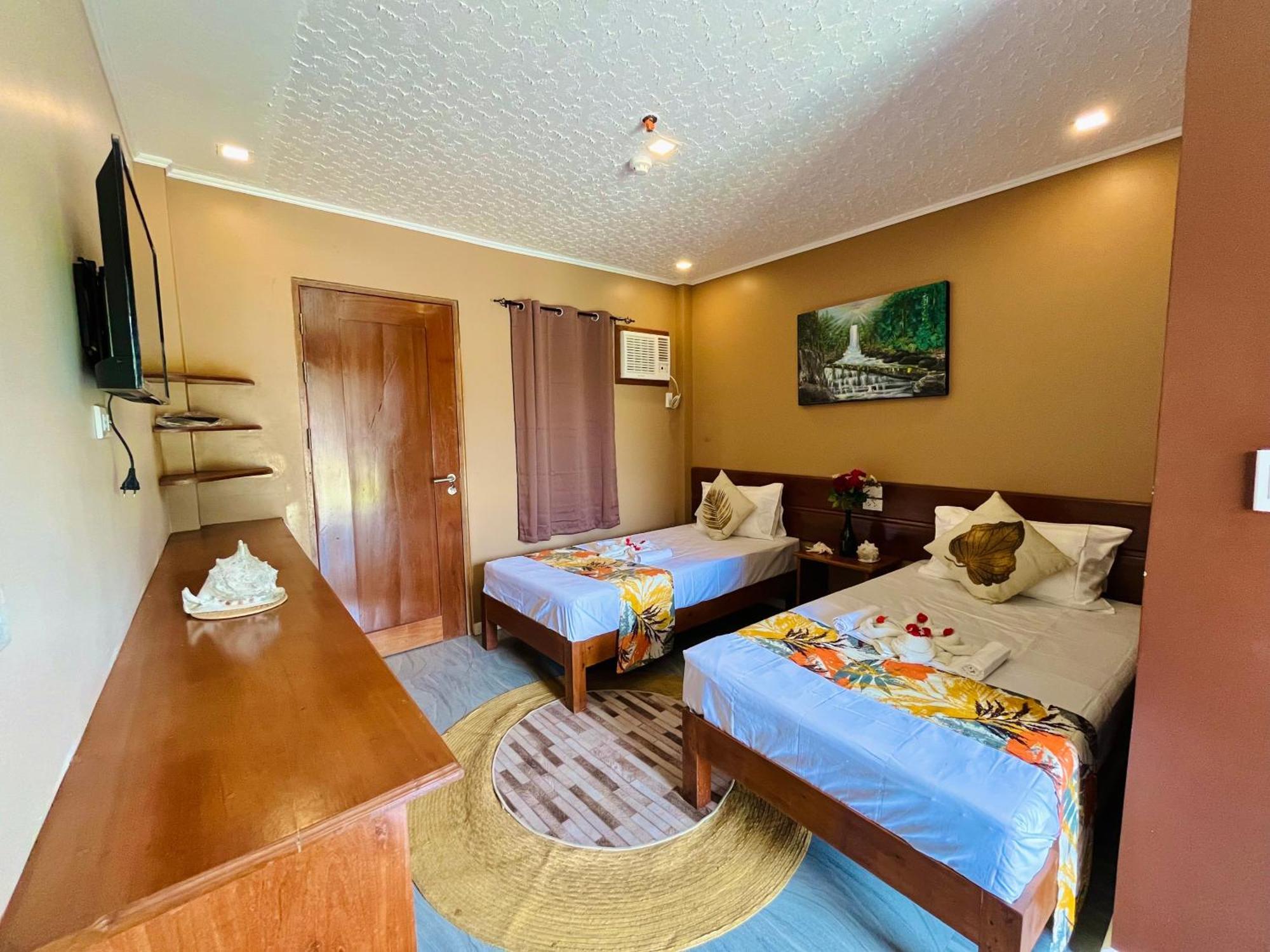 On Board Lifestyle Panglao Resort 외부 사진