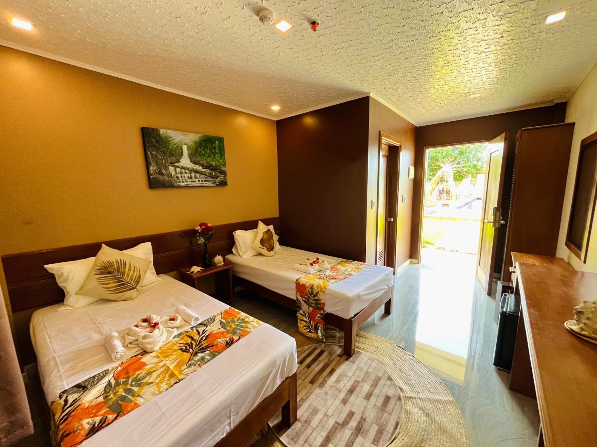 On Board Lifestyle Panglao Resort 외부 사진