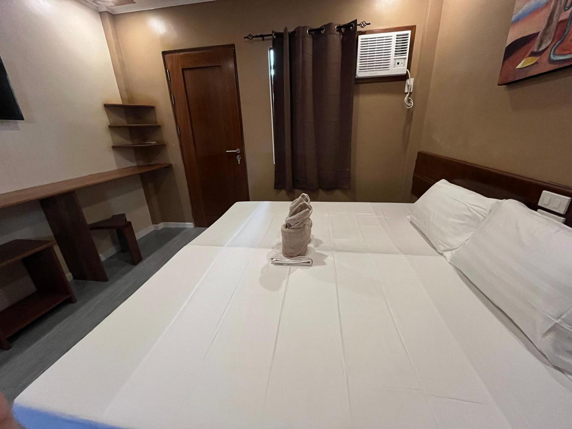 On Board Lifestyle Panglao Resort 외부 사진
